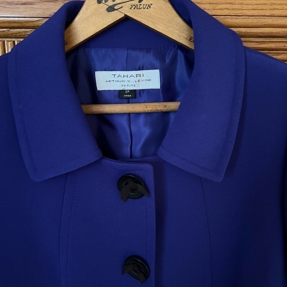 Tahari Blazer Women’s Crop Jacker Arthur Levine 2 Petite - Picture 5 of 10